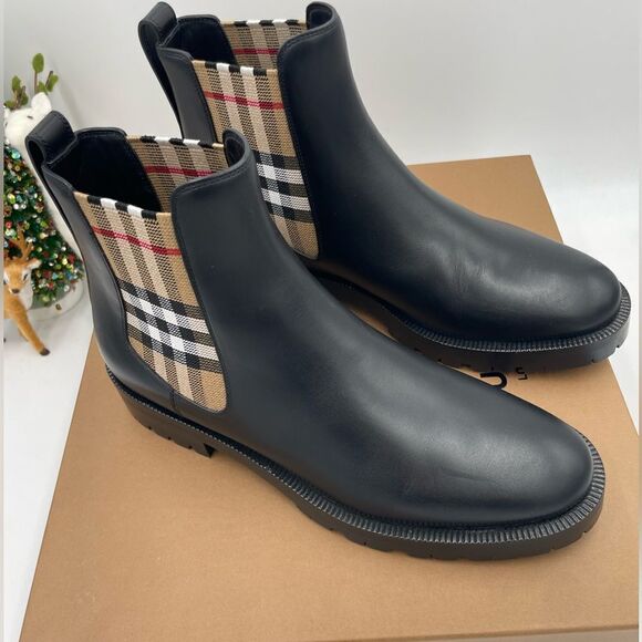 Women’s Burberry check and leather ankle boots size 40.5 made in Italy - Picture 1 of 9